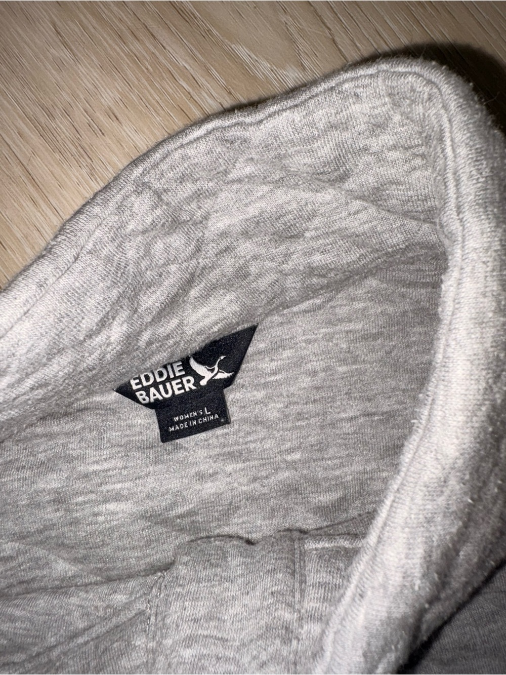 Eddie Bauer Quilted Snap-Front Pullover Sweatshirt in Light Heather Gray XL - Picture 2 of 2